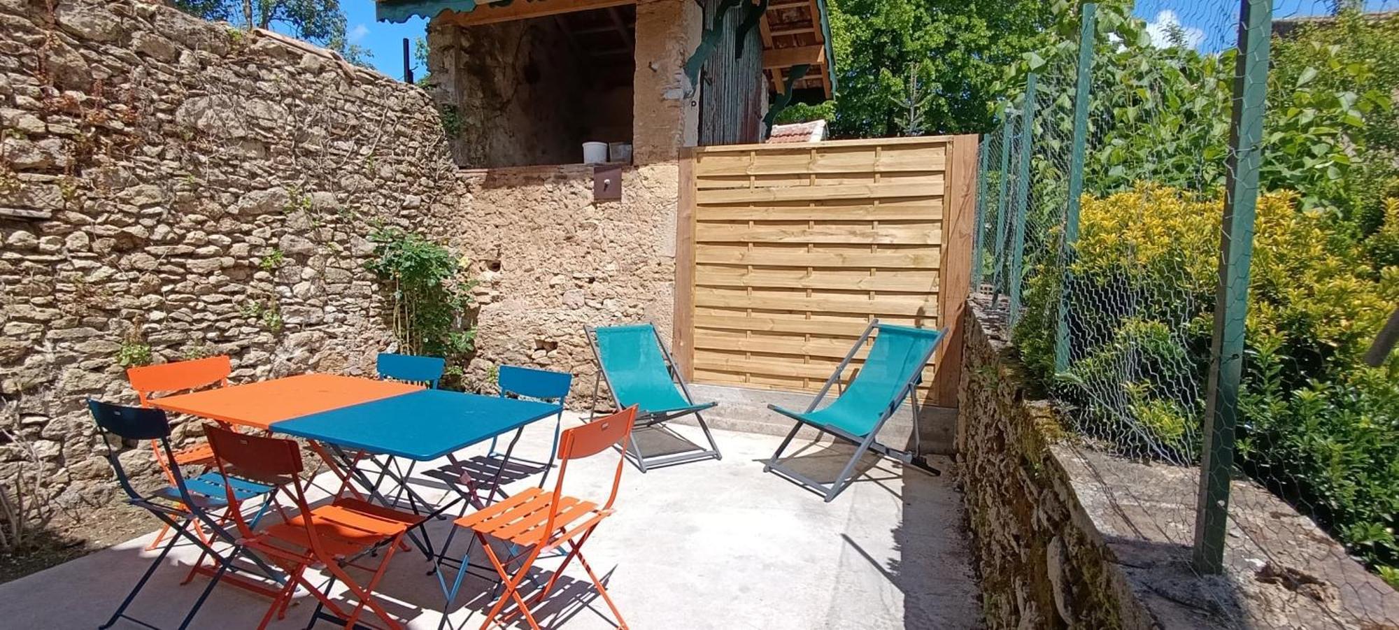 Maison Irondas Saint-Pierre-d'Aurillac Exterior foto