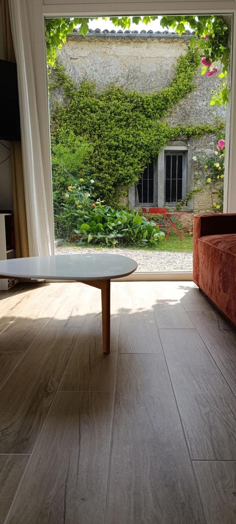 Maison Irondas Saint-Pierre-d'Aurillac Exterior foto